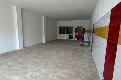 L'establiment comercial a Maniago, Pordenone, Maniago - € 120.000 | Ref: 2403-047 - foto 5