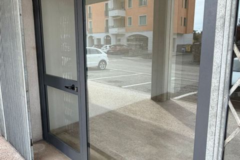 L'establiment comercial a Maniago, Pordenone, Maniago - € 120.000 | Ref: 2403-047 - foto 6