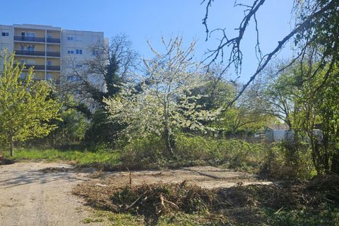 Helårsgrund i Longvic, Cote-d'Or, Longvic - € 120.000 | Ref: MB-5746 - foto 2