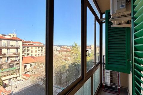 Apartament a Florence, Florence, Florence - € 1.300/mes | Ref: a26138 - foto 2