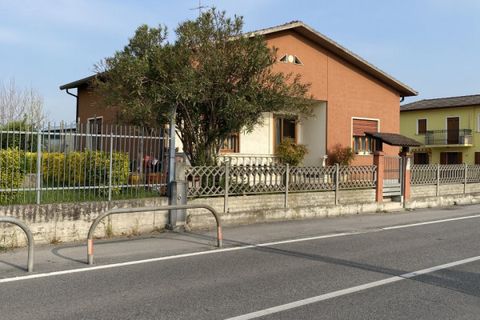 Villa a Legnaro, Padua, Legnaro - € 210.000 | Ref: LEG33 - foto 2