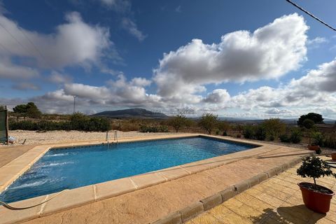 Villa i Pinoso, Alicante, Pinoso - € 299.995 | Ref: JJ7253 - foto 6
