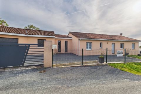 Villa i Nontron, Dordogne, Nontron - € 249.300 | Ref: BVI84895 - foto 1