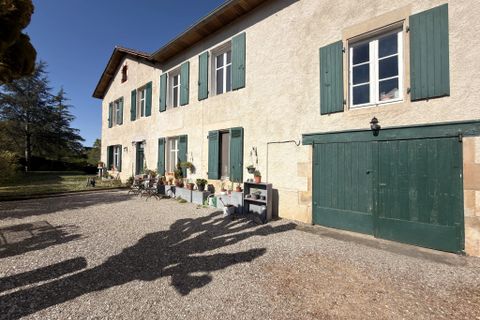 Villa a Benest, Charente, Benest - € 214.000 | Ref: BVI85193 - foto 2