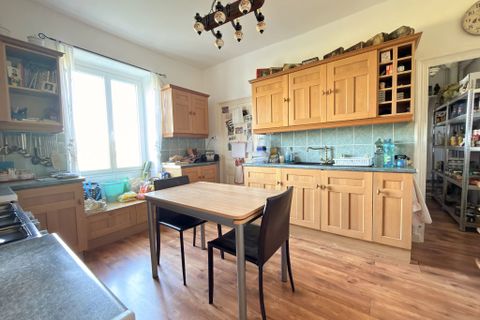 Villa a Benest, Charente, Benest - € 214.000 | Ref: BVI85193 - foto 5