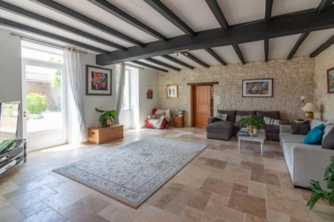 Villa a Saint-Sulpice-de-Cognac, Charente, Saint-Sulpice-de-Cognac - € 625.000 | Ref: BVI75515 - foto 7