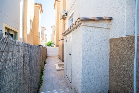 Villa en Algorfa, Alicante, Algorfa - € 229.500 | Ref: R5353075 - photo 30