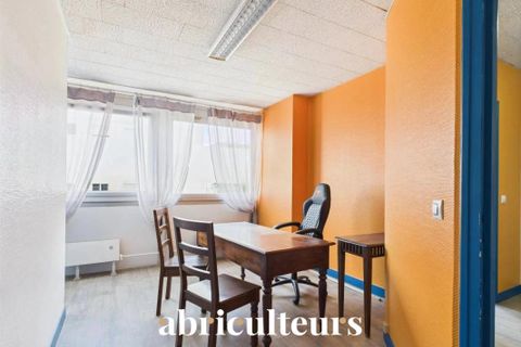 Erhvervsejendom i Chartres, Eure-et-Loir, Chartres - € 79.000 | Ref: GDV10043928000_2 - foto 2
