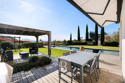 Villa a Arcangues, Pyrenees-Atlantiques, Arcangues - € 2.225.000 | Ref: M1839 - foto 3