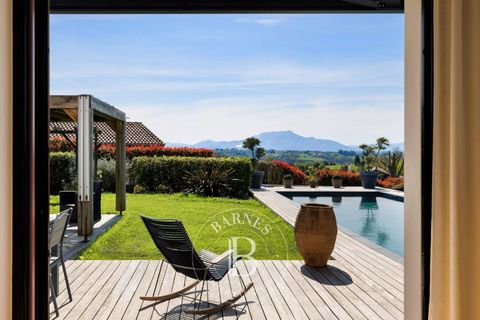 Villa a Arcangues, Pyrenees-Atlantiques, Arcangues - € 2.225.000 | Ref: M1839 - foto 5
