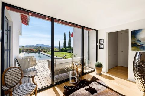 Villa a Arcangues, Pyrenees-Atlantiques, Arcangues - € 2.225.000 | Ref: M1839 - foto 9
