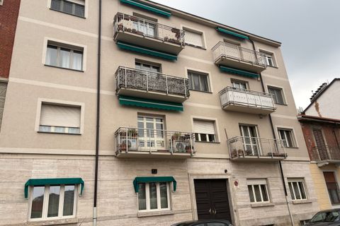 Lejlighed i Torino, Turin, Torino - € 130.000 | Ref: 1002-421 - foto 1