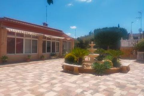 Villa en Elche, Alicante, Elche - € 330.000 | Ref: MLSC9300430 - photo 4