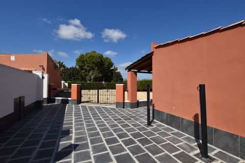 Villa a Heredades, Alicante, Heredades - € 595.000 | Ref: MLSC1684241 - foto 8