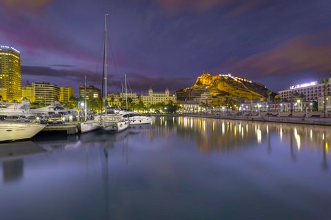 Villa a Pedreguer, Alicante, Pedreguer - € 2.495/mes | Ref: Villa La Sella - foto 35