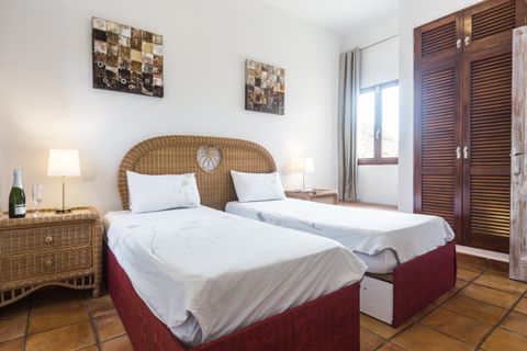 Villa a Pedreguer, Alicante, Pedreguer - € 2.495/mes | Ref: Villa La Sella - foto 17