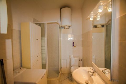 Estudi a Arles, Bouches-du-Rhone, Arles - € 500/mes | Ref: 201973 - foto 4