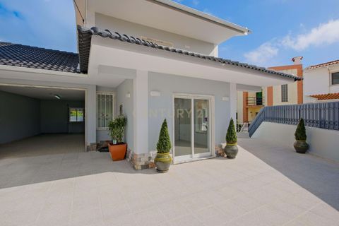 Villa i Alcabideche, Lisbon, Alcabideche - € 990.000 | Ref: C0364-05764 - foto 1