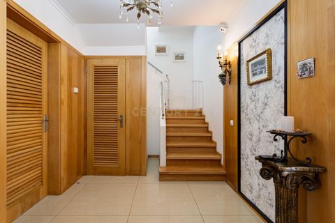 Villa i Oeiras, Lisbon, Oeiras - € 995.000 | Ref: C0364-05783 - foto 2