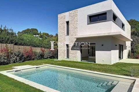 Villa i Mougins, Alpes-Maritimes, Mougins - € 1.395.000 | Ref: getkey_u_523213892 - foto 1
