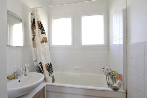 Villa a La Clayette, Saone-et-Loire, La Clayette - € 195.000 | Ref: getkey_10233 - foto 9