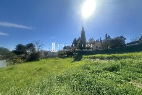 Terra a Mougins, Alpes-Maritimes, Mougins - € 478.000 | Ref: getkey_u_522730310 - foto 3