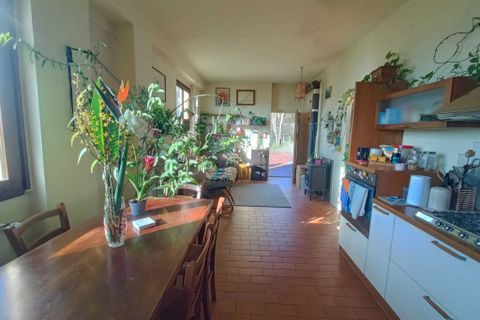 Villa i Rufina, Florence, Rufina - € 145.000 | Ref: 2258 - foto 2