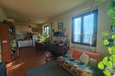 Villa i Rufina, Florence, Rufina - € 145.000 | Ref: 2258 - foto 3