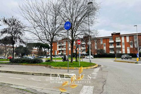 Villa i Florence, Florence, Florence - € 790.000 | Ref: LA-6248-1039535 - foto 1