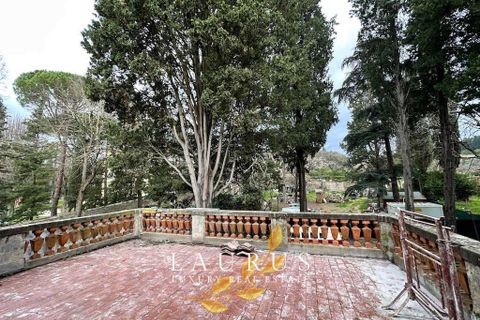 Villa i Florence, Florence, Florence - € 1.000.000 | Ref: LA-5816-1040477 - foto 5