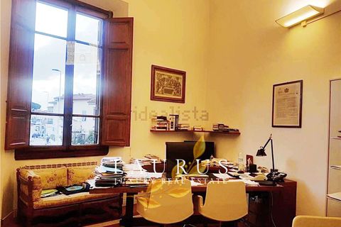 Villa i Florence, Florence, Florence - € 670.000 | Ref: LA-5802-1040491 - foto 4