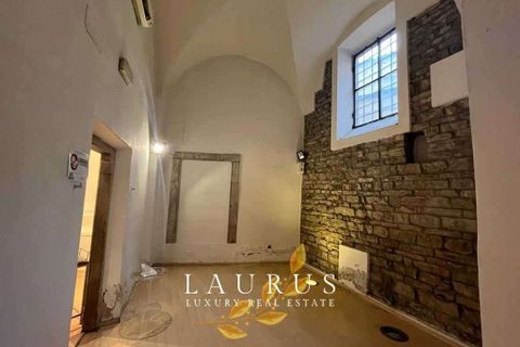 Villa a Florence, Florence, Florence - € 1.000.000 | Ref: LA-5751-1040541 - foto 10