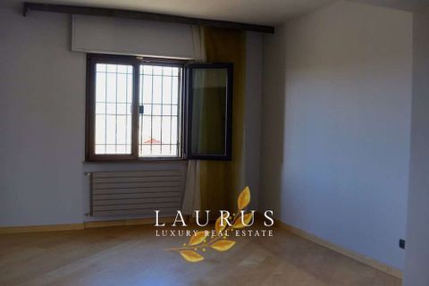 Villa a Florence, Florence, Florence - € 1.100.000 | Ref: LA-5148-1040992 - foto 3