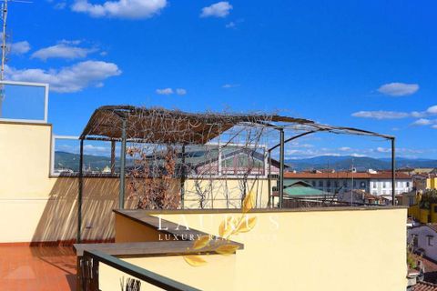 Villa a Florence, Florence, Florence - € 1.100.000 | Ref: LA-5148-1040992 - foto 20