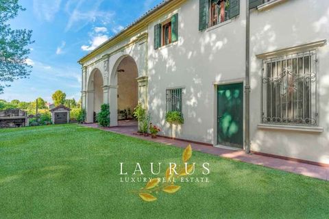 Villa a Stra, Venice, Stra - € 1.250.000 | Ref: LA-5105-1041018 - foto 2