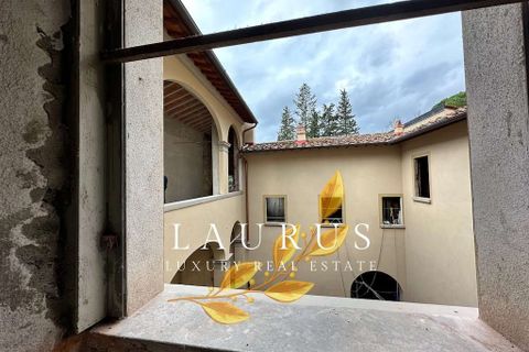 Villa a Florence, Florence, Florence - € 1.060.000 | Ref: LA-4871-1041226 - foto 12