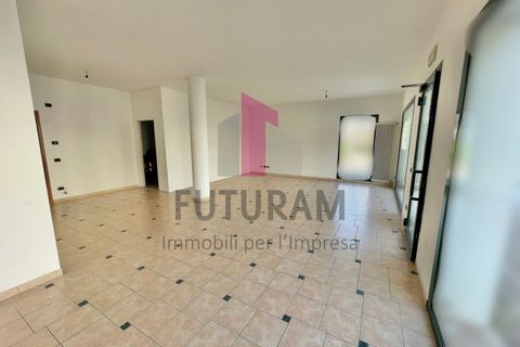 Erhvervsejendom i Rosa, Vicenza, Rosa - € 125.000 | Ref: 36FIL - foto 2