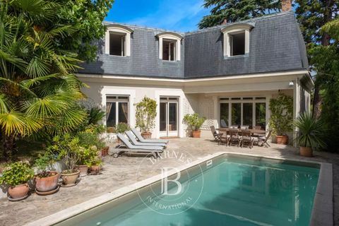 Villa i Saint-Cloud, Hauts-de-Seine, Saint-Cloud - € 3.590.000 | Ref: 86833455 - foto 1