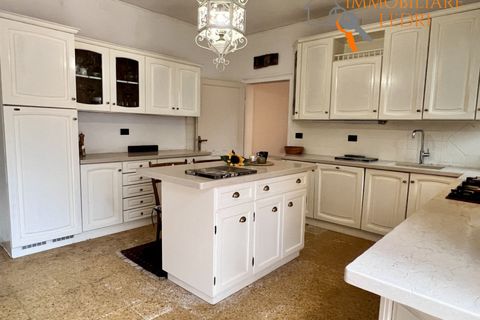 Villa a Verona, Verona, Verona - € 450.000 | Ref: RB134 - foto 13
