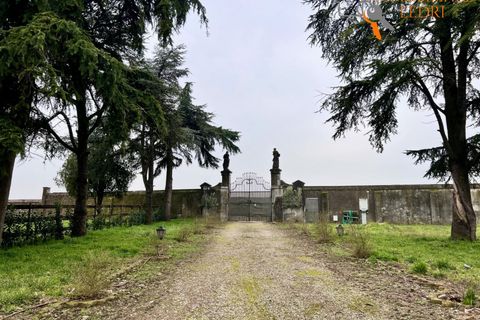 Villa a Verona, Verona, Verona - € 450.000 | Ref: RB134 - foto 32