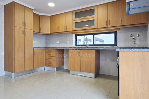Villa a Almada, Setubal, Almada - € 695.000 | Ref: UEI1926 - foto 16