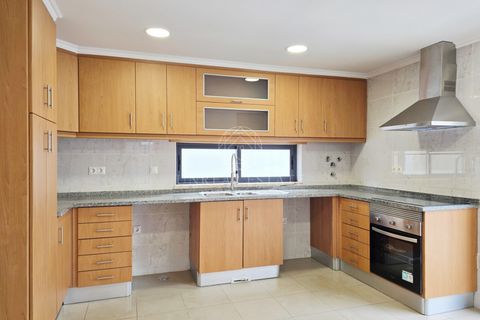 Villa a Almada, Setubal, Almada - € 695.000 | Ref: UEI1926 - foto 17