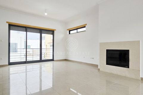 Villa a Almada, Setubal, Almada - € 695.000 | Ref: UEI1926 - foto 22