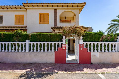 Apartamento en Punta Prima, Alicante, Punta Prima - € 165.000 | Ref: R-48239 - photo 1