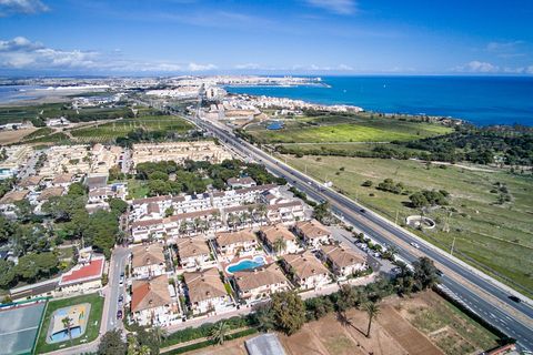 Apartamento en Punta Prima, Alicante, Punta Prima - € 165.000 | Ref: R-48239 - photo 47
