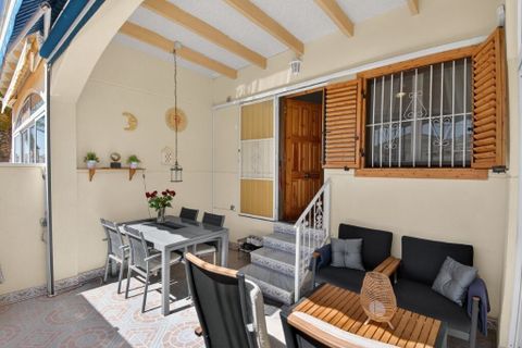Villa i Playa Flamenca, Alicante, Playa Flamenca - € 239.000 | Ref: MLSC9614459 - foto 3