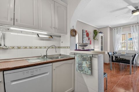 Villa i Playa Flamenca, Alicante, Playa Flamenca - € 239.000 | Ref: MLSC9614459 - foto 9