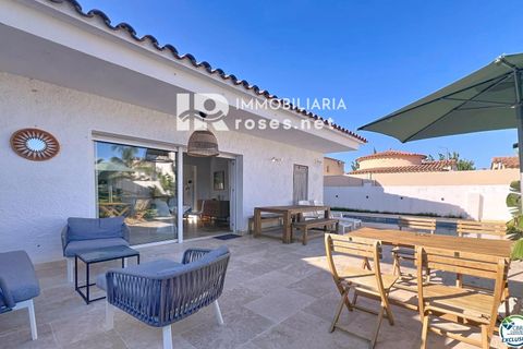 Villa en Empuriabrava, Gerona, Empuriabrava - € 385.000 | Ref: 3764 - photo 6