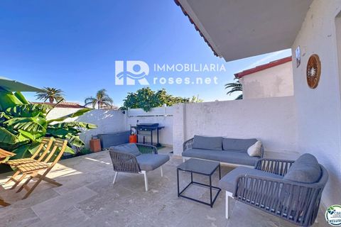 Villa en Empuriabrava, Gerona, Empuriabrava - € 385.000 | Ref: 3764 - photo 7