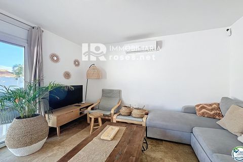 Villa en Empuriabrava, Gerona, Empuriabrava - € 385.000 | Ref: 3764 - photo 9